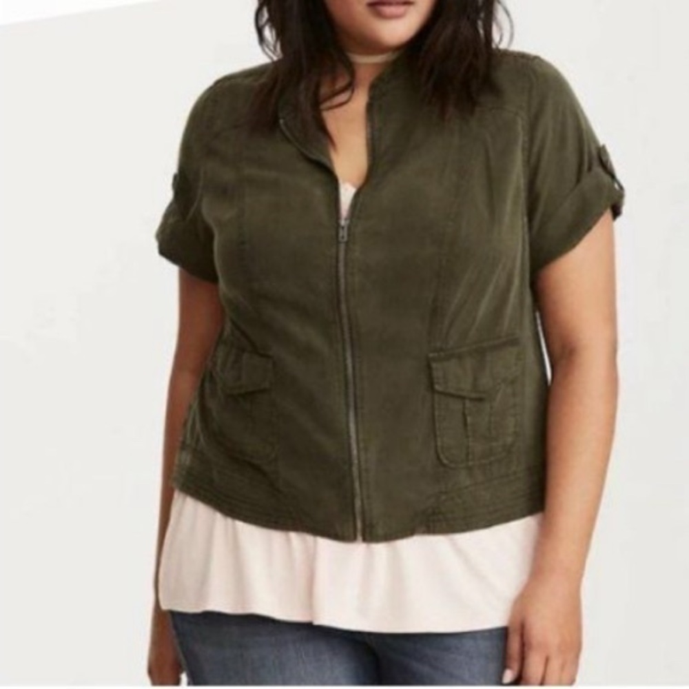 Torrid Tencel Army Green Size 00 Full‎ Zip Up Short Sleeve Utility Shirt Jacket